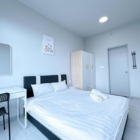 Vv Homestay Jesselton Quay Surla Sabah Mall Kk 亚庇贵赴行馆 Kota Kinabalu Luaran gambar