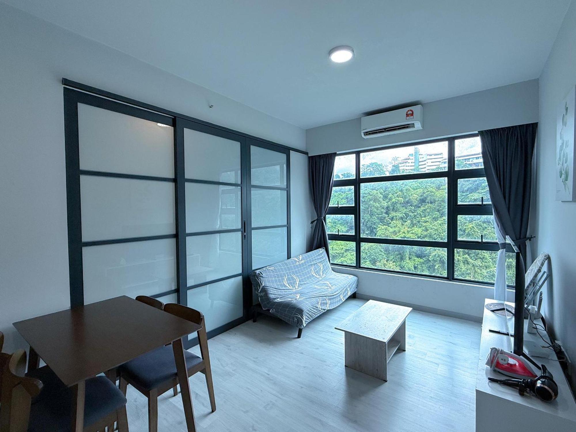 Vv Homestay Jesselton Quay Surla Sabah Mall Kk 亚庇贵赴行馆 Kota Kinabalu Luaran gambar