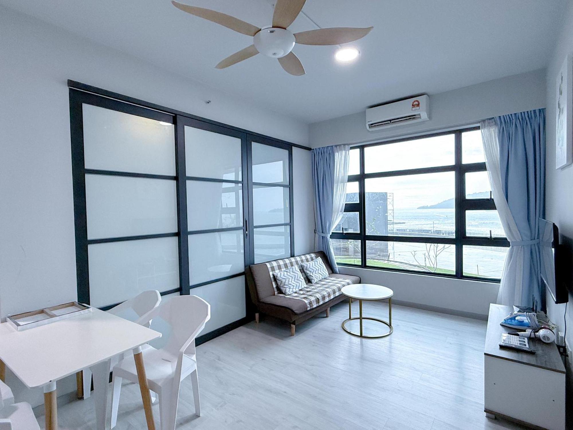 Vv Homestay Jesselton Quay Surla Sabah Mall Kk 亚庇贵赴行馆 Kota Kinabalu Luaran gambar